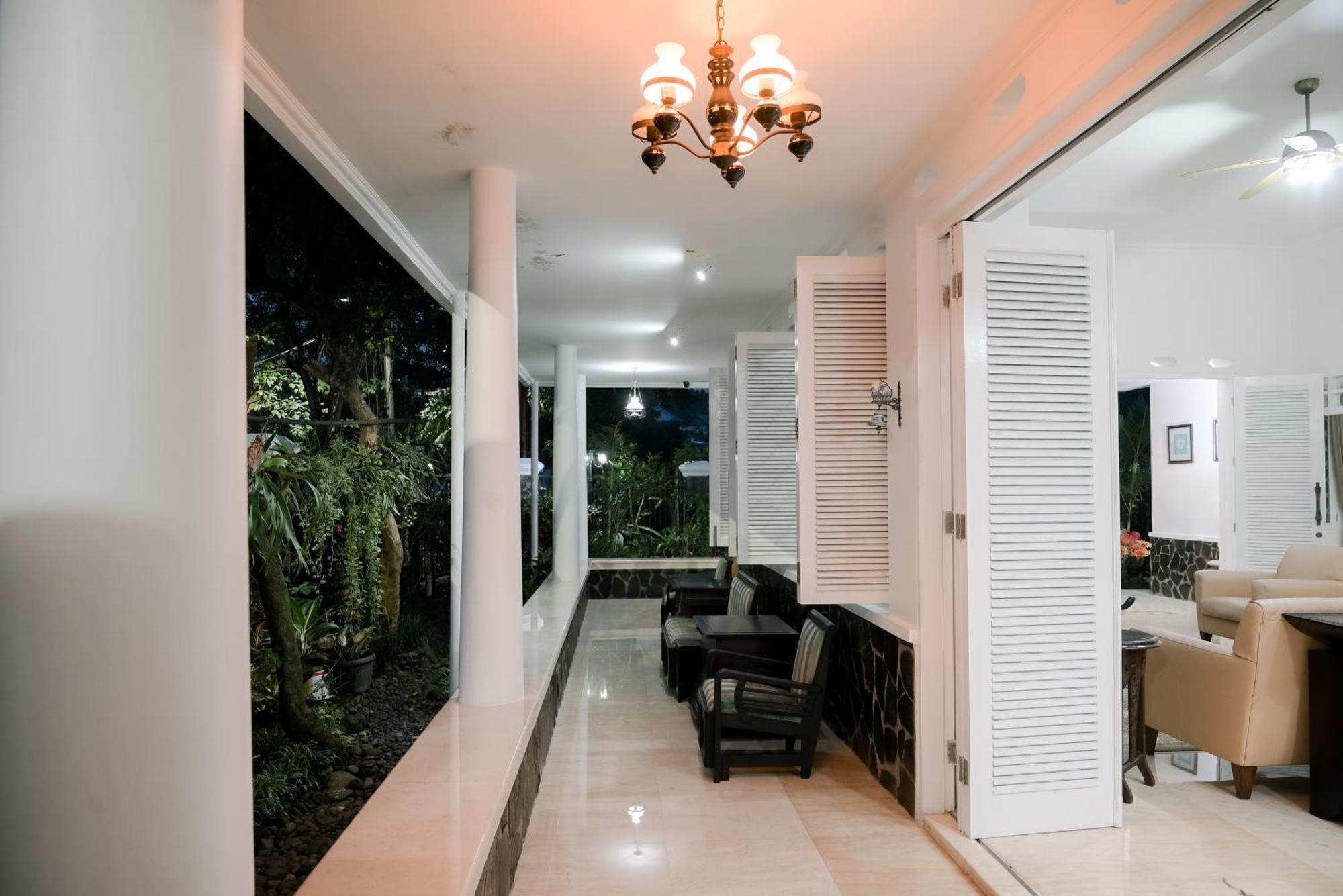 Kirana Guest House Bogor Eksteriør bilde