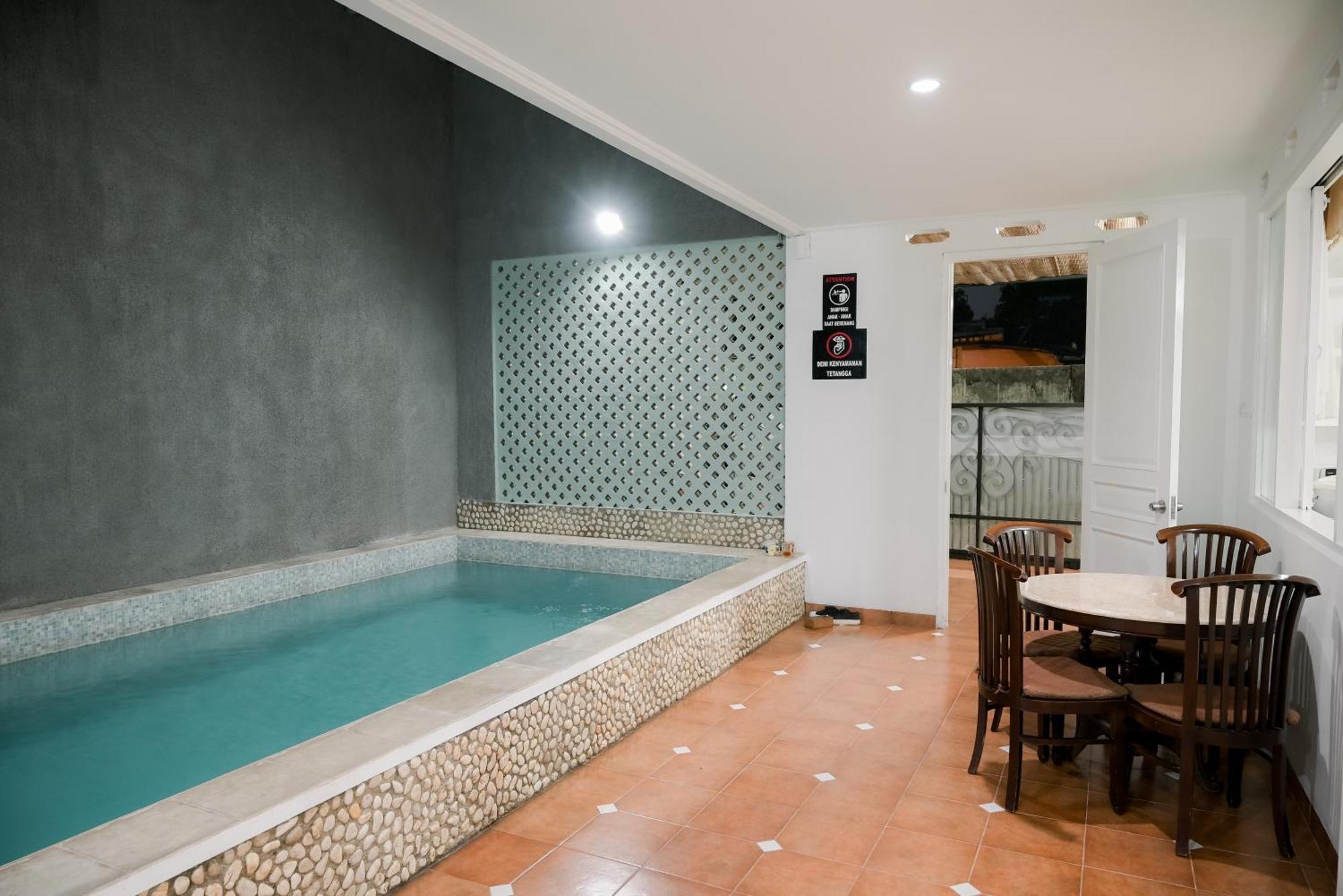 Kirana Guest House Bogor Eksteriør bilde