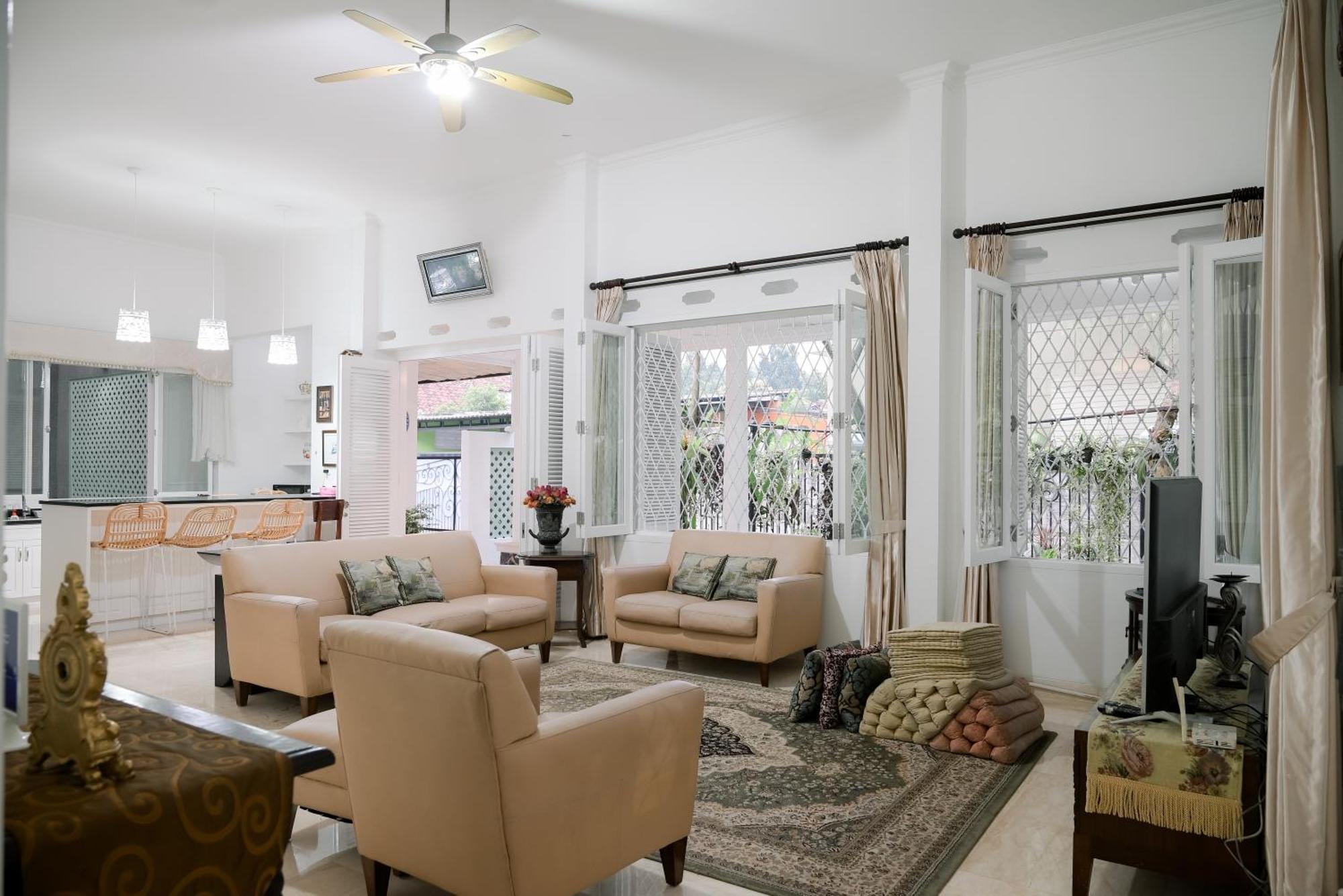 Kirana Guest House Bogor Eksteriør bilde