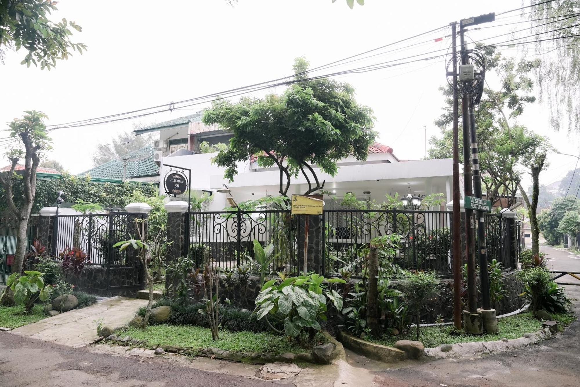 Kirana Guest House Bogor Eksteriør bilde